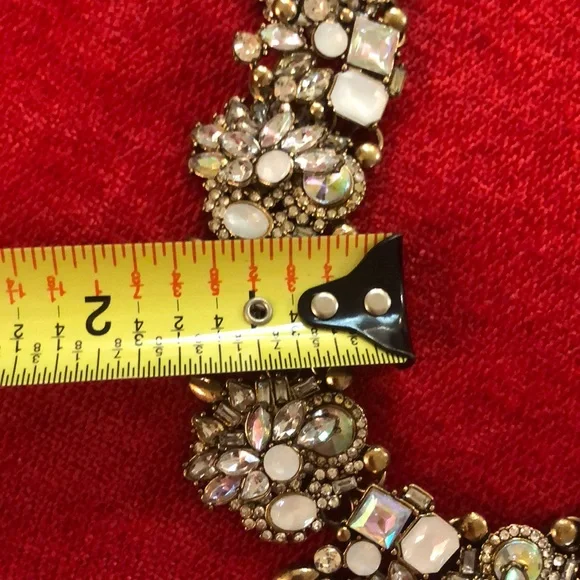 Elegant Gold and Silver Statement Necklace - Picture 8 of 9